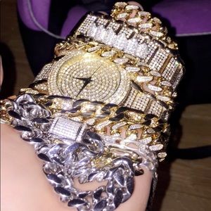 A WHOLE SHIT TON OF (REAL) ICEY JEWELRY